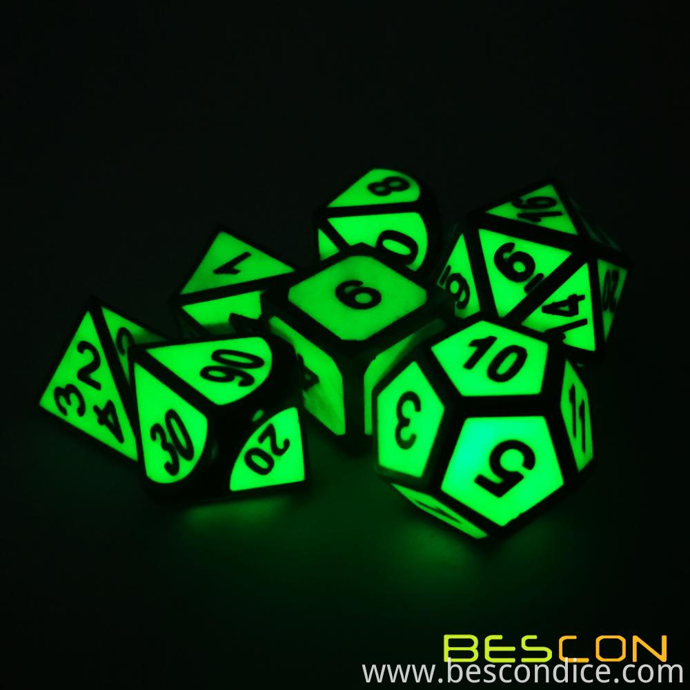 Glow In The Dark Metal Dice Set 1 Glow In The Dark Metal Dice Set 1